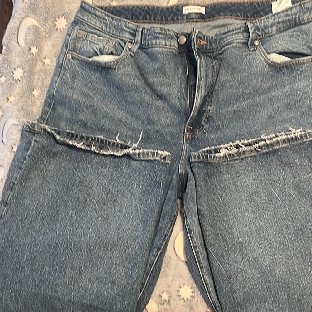 Good American Blue Boyfriend Jeans Distressed